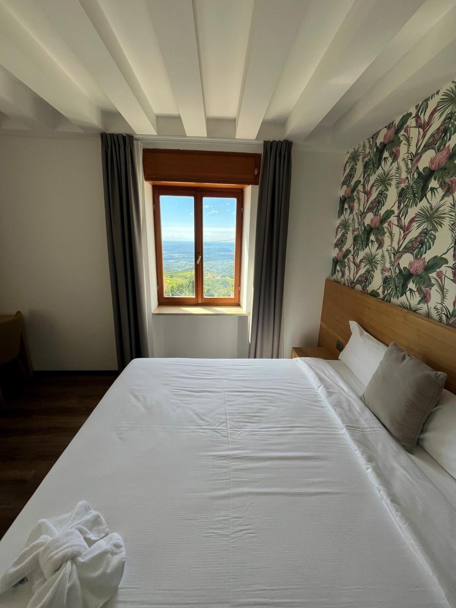 Hotel Belvedere Spiazzi Di Caprino المظهر الخارجي الصورة